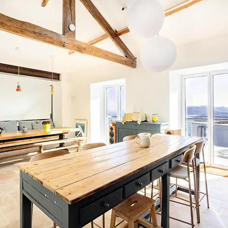 El Faro De Gaztelugatxe