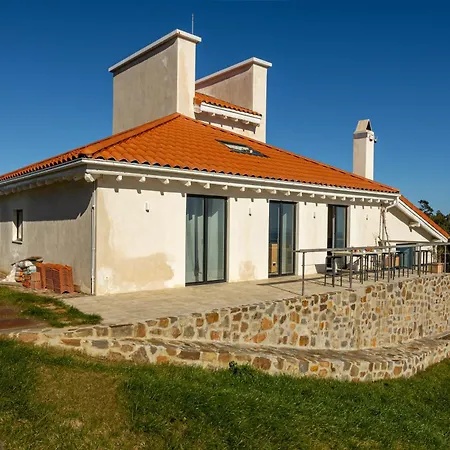 El Faro De Gaztelugatxe Villa *