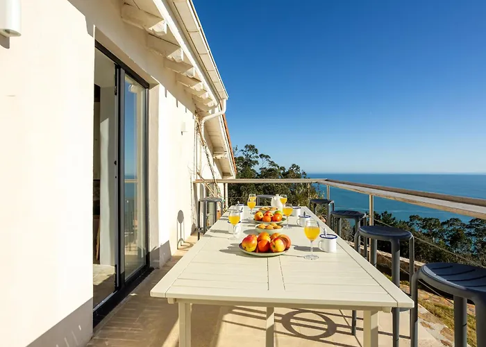 El Faro De Gaztelugatxe Villa