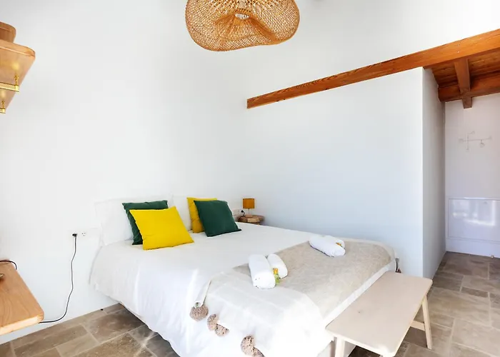 El Faro De Gaztelugatxe Villa