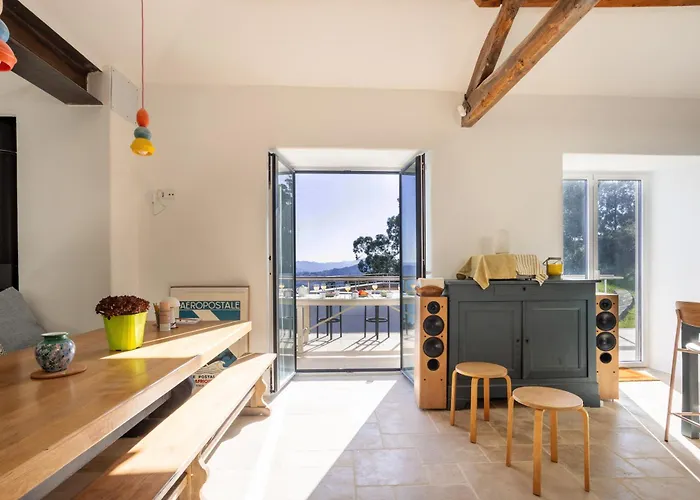 El Faro De Gaztelugatxe * ベルメオ