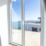 El Faro De Gaztelugatxe *